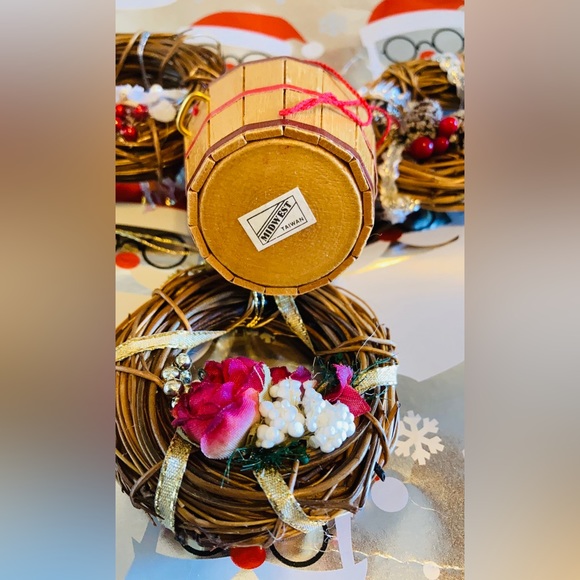 [Vintage] 🌲Mini Wreathes & A basket of Apples Holiday Ornament ✨🎄 - Picture 5 of 10